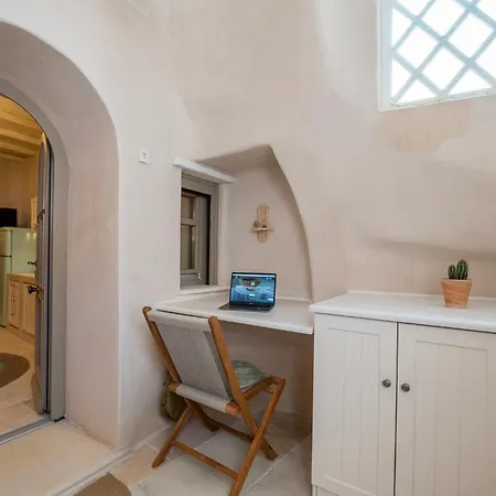 Estia's Hideaway Pyrgos, By Tinosstay *