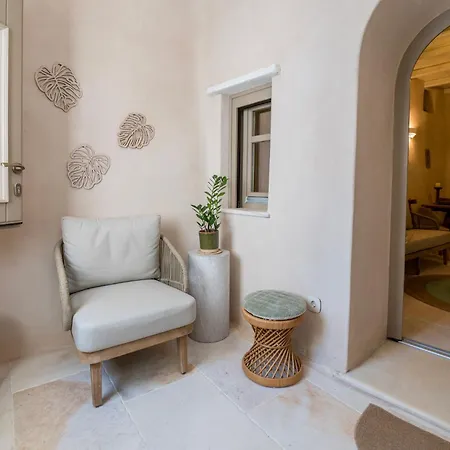 Apartment Estia's Hideaway Pyrgos, By Tinosstay